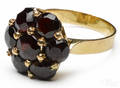 18K yellow gold garnet cluster ring