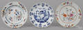 Chinese Qing dynasty blue and white porcelain dragon plate