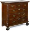 Pennsylvania Chippendale mahogany chest of drawers with carved quarter columns