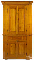 Pennsylvania pine onepiece corner cupboard
