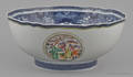 Chinese export porcelain scalloped edge bowl ca 1800