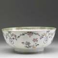 Chinese export deep bowl with floral decoration 18th c 4 34 x 11 14 dia