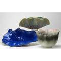 Art glass etc three bowls two glass in the style of chihooly one ceramic with seaweed breaks to tips tallest 12 34