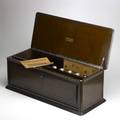 Freshman masterpiece radio casket radio in mahogany case 1927 31 x 13 x 11 34