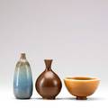 Berndt friberg gustavsberg three glazed porcelain pieces two by friberg and one by stig lindberg all marked tallest 6 x 2 12