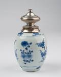 A Japanese Blue and White Porcelain Tea Canister