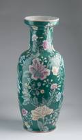 A Chinese Porcelain Urn