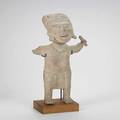 Vera cruz figure smiling with raised arms ad 550950 missing right arm head reattached 15 12