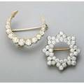 Diamond crescent and star brooches ca 1900 platinumtopped 18k star and 14k crescent with omc and oec diamonds approx 535 cts tw 93 dwt 145 gs largest 1 12