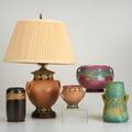 Rosevillefive pieces brown ferella lamp and vase pink baneda jardiniere green laurel vase and rosecraft vintage vaserosecraft markedlamp base only 8