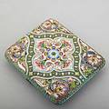 Russian enameled silvergilt cigarette case moscow 19081927 maker mc possibly semenova both sides polychrome and shaded cloisonne enamel in quatrafoil floral motifs around a central bloom 184