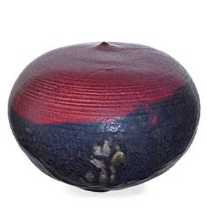 Toshiko takaezu 1922  2011 glazed porcelain moonpot with rattle clinton nj signed tt 5 34 x 6 12