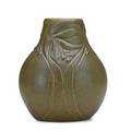 Van briggle bulbous vase with virginia creepers matte green glaze colorado springs co 1904 incised aa van briggle 1904 iii 8 14 x 7