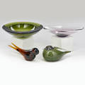 O toikka nuutajarvi fm konstglas etc four glass pieces whippoorwill bird finland 1972 fm konstglas bird sweden and two bowls both birds marked whippoorwill 3 12 x 3 x 6 12