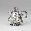 Russian japanesque silver jug khlebnikov 84 silver in the form of a gourd entwined by raised and chiseled leafy vine which become feet scrolled vine handle dome lid with seated monkey finial 19th