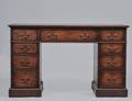 GEORGIAN STYLE MAHOGANY PEDESTAL DESK