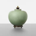 Gerd Bogelund   lidded vessel