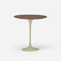 Eero Saarinen   Pedestal occasional table model 163W