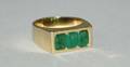 221 18kt Yellow Gold and Emerald RingSet with 3 square