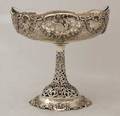 1024 CONTINENTAL SILVER PEDESTAL FRUIT STAND