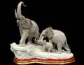 LLADRO PORCELAIN ELEPHANT FAMILY