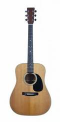 ELVIS PRESLEY 1975 MARTIN D28 GUITAR 