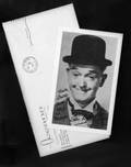 STAN LAUREL SIGNED IMAGE AND LETTER