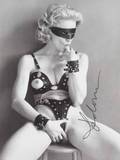 MADONNA SIGNED PHOTOGRAPH