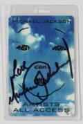 MICHAEL JACKSON AUTOGRAPHED ITEMS