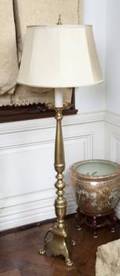 COLONIAL STYLE BRASS FLOOR LAMP