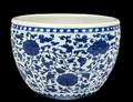 GOOD BLUE AND WHITE PORCELAIN JARDINIERE