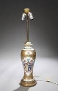 GILDED PORCELAIN TABLE LAMP