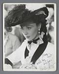 VIVIEN LEIGH SIGNED AND INSCRIBED PHOTOGRAPH