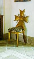 A GILTWOOD SIDE CHAIR
