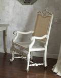 A BERKEY AND GAY BAROQUE STYLE ARMCHAIR