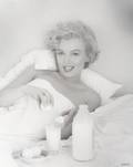 MARILYN MONROE VINTAGE PHOTOGRAPH BY ANDRE DE DIEN