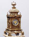 107 BAROQUE STYLE BRONZE MANTEL CLOCK