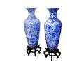 195 PAIR OF BLUE AND WHITE IMARI PORCELAIN PALACE VASE
