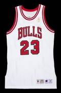 MICHAEL JORDAN SIGNED 199697 CHICAGO BULLS JERSEY