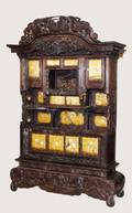 158 CARVED HARDWOOD AND LACQUERED COLLECTORS CABINET