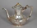 124 GEORGE V STERLING SILVER TEA POT