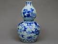 391 VERY FINE TRANSITIONAL BLUE AND WHITE PORCELAIN VA