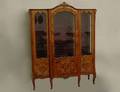 282 LOUIS XV STYLE MAHOGANY VENEERED AND INLAID DISPLA
