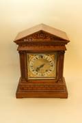 Neo Classical Style Clock