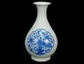 497 BLUE AND WHITE PORCELAIN VASE