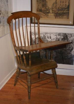 An American Countertop Vitrine