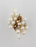 A Yellow Gold Diamond and Freshwater Pearl Ring