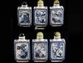 309 SET OF THREE BLUE AND WHITE PORCELAIN SNUFF BOTTLE