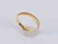 52 BUCCELLATI EIGHTEEN KARAT YELLOW GOLD BAND