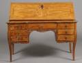 INLAID WALNUT BUREAU DE PENTE